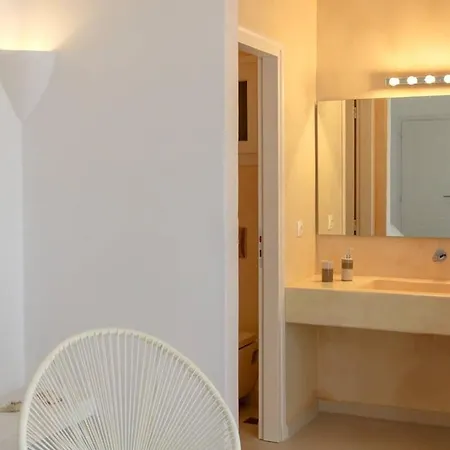 Luxury White W Private Pool In Mikonos *